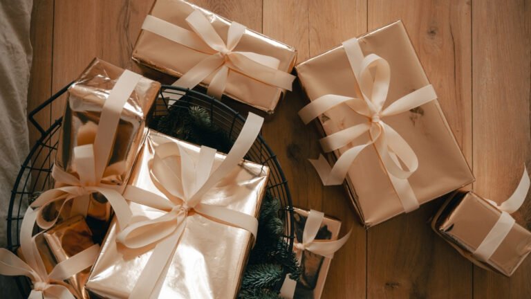 Best 13 Christmas Gifts for Everyone on Your List